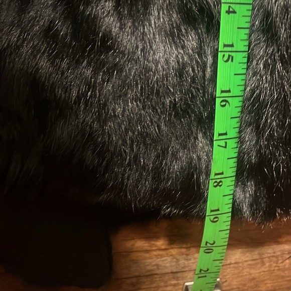Rabbit fur vest - Picture 7 of 11